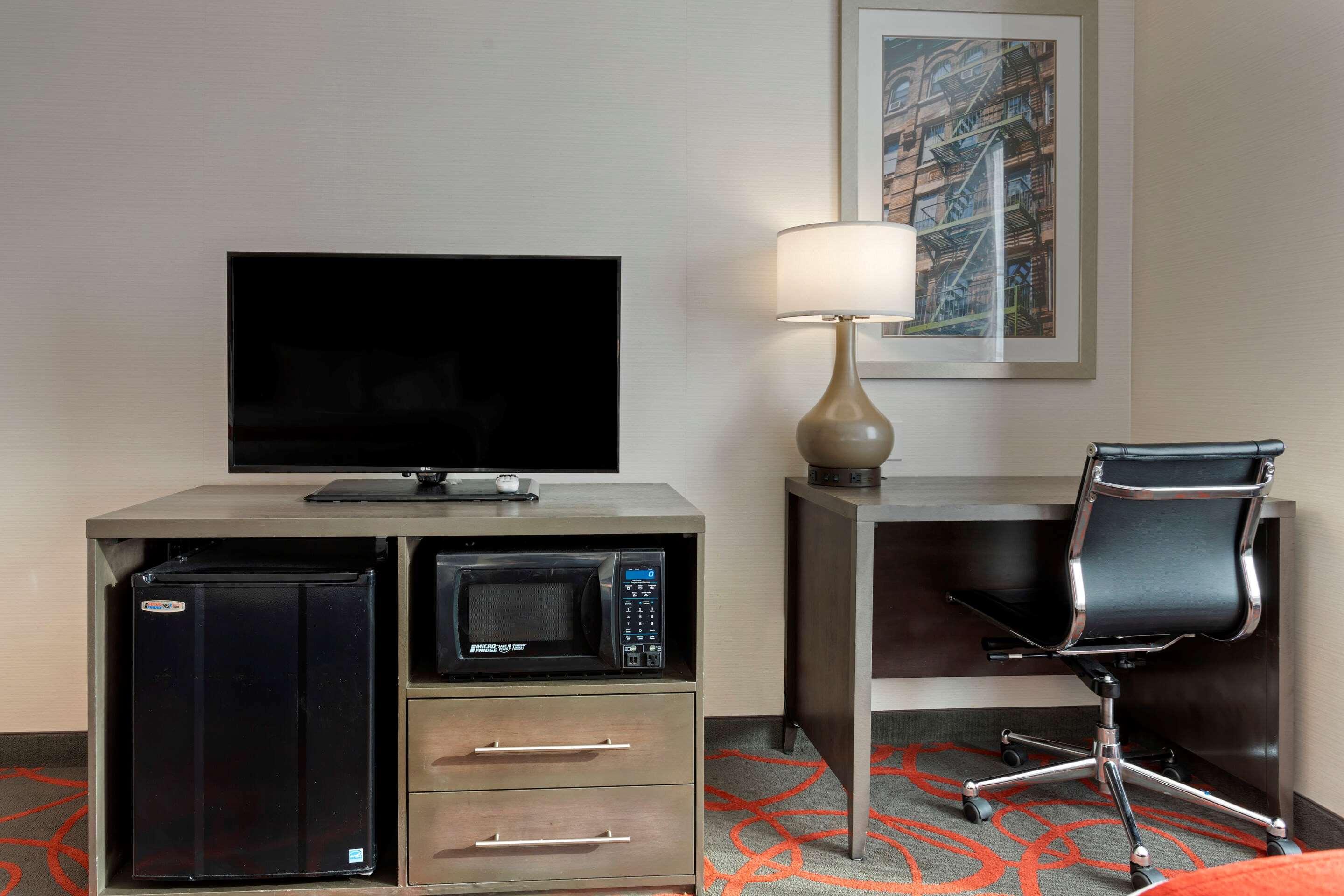 Comfort Inn & Suites Near Stadium New York Eksteriør billede