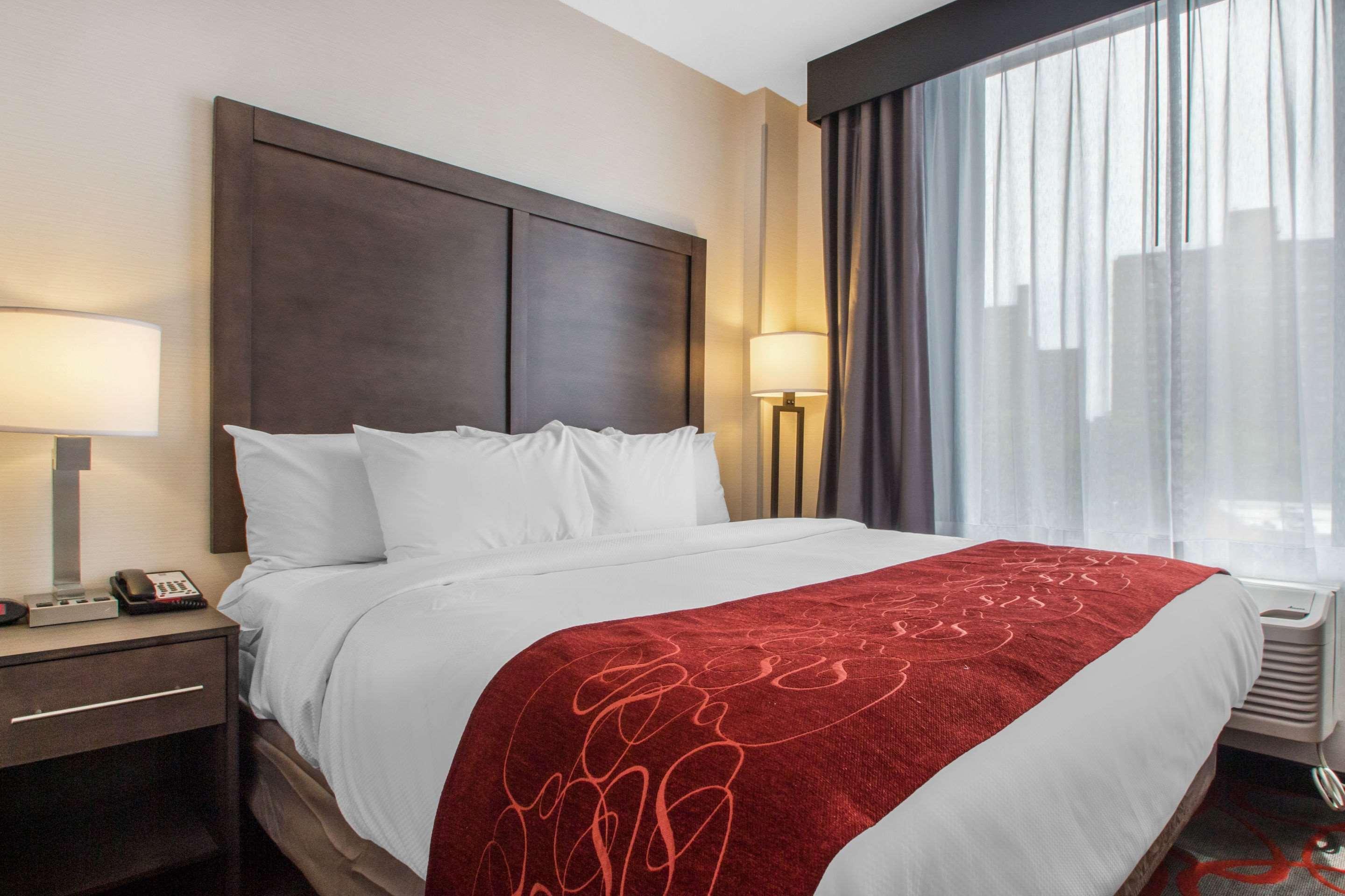 Comfort Inn & Suites Near Stadium New York Eksteriør billede