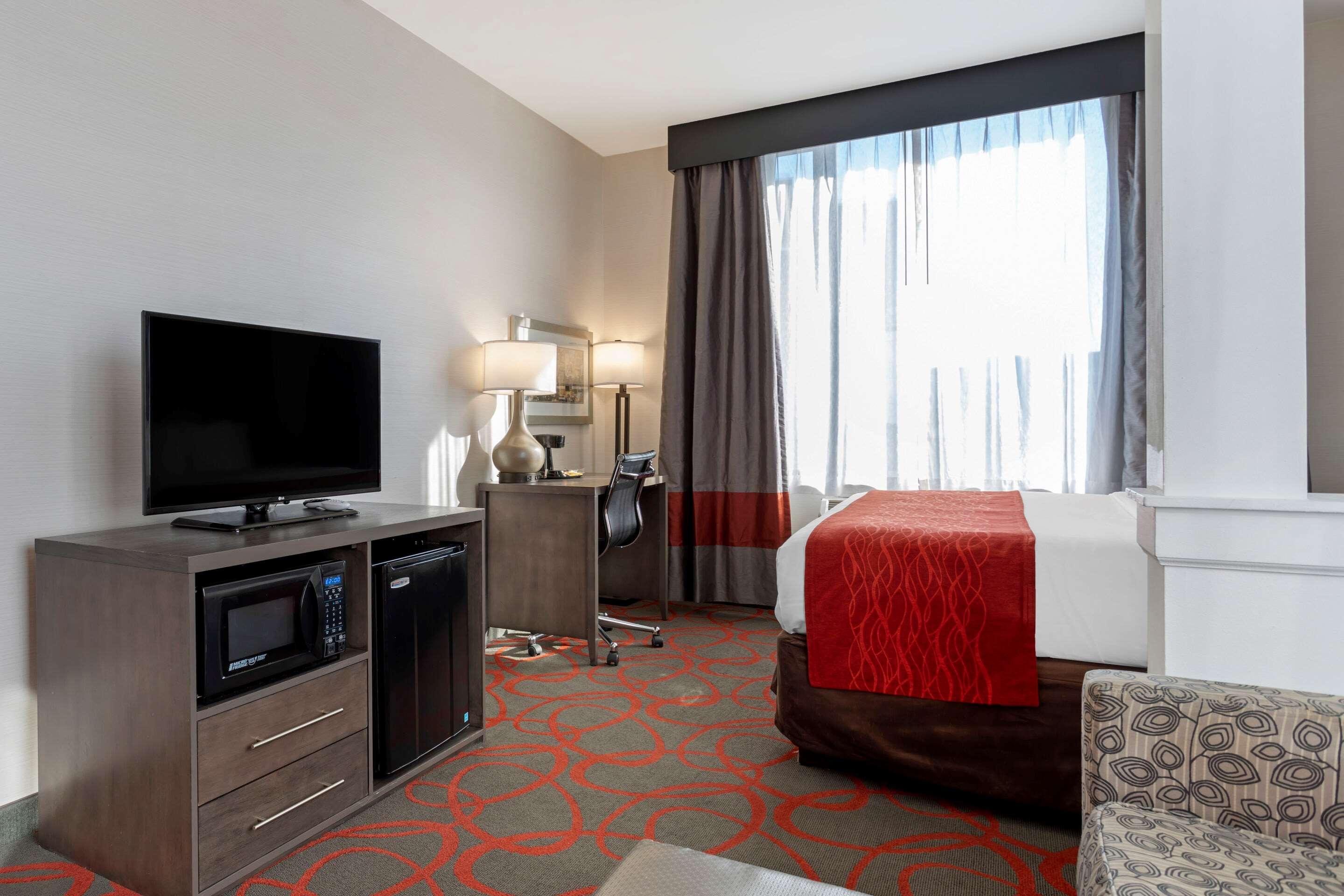 Comfort Inn & Suites Near Stadium New York Eksteriør billede