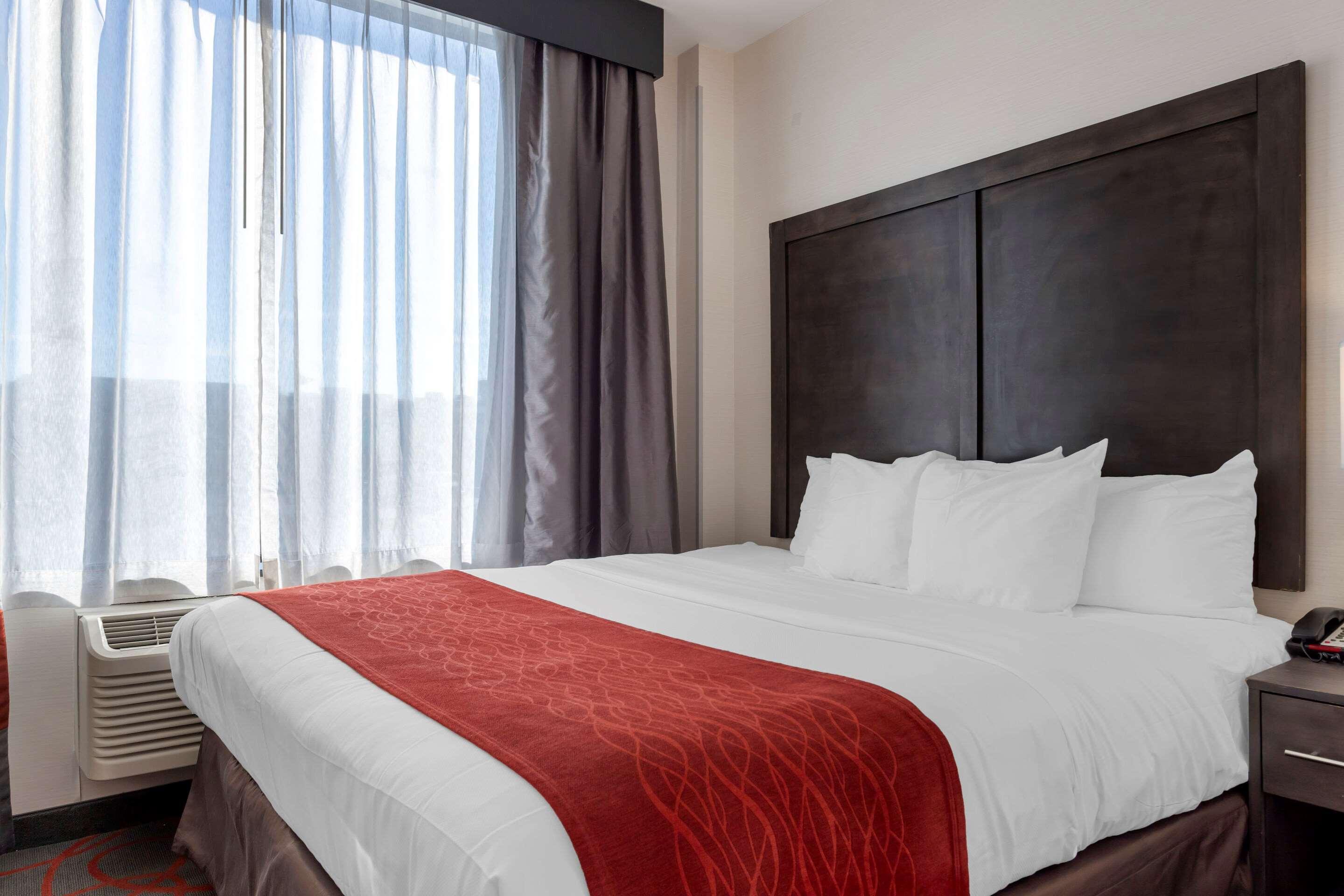 Comfort Inn & Suites Near Stadium New York Eksteriør billede